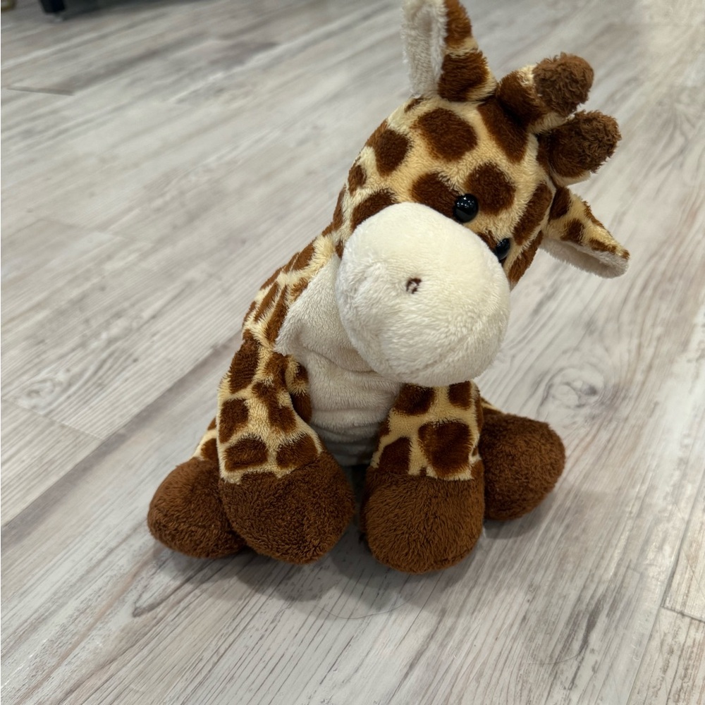 Ty Giraffe Plush - Brown and Cream